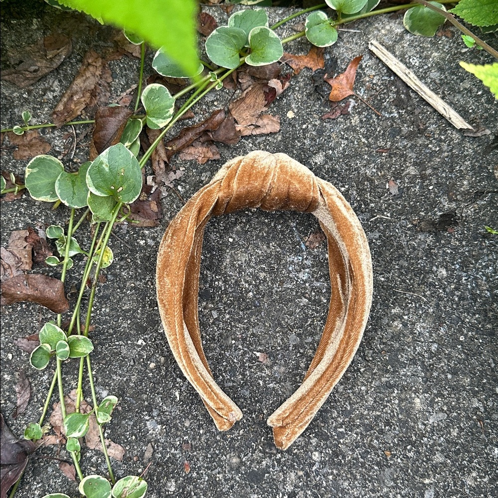 Velvet Tan Knotted Headband - Picture 9 of 10